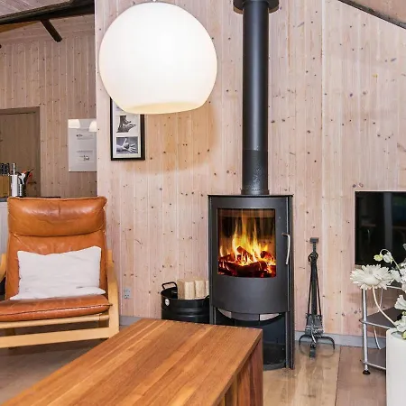 Holiday home Holiday Henne Xcv
